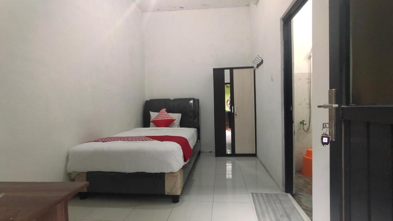 Hotel Oyo 90157 Griya Andon Syariah Cirebon Zewnętrze zdjęcie