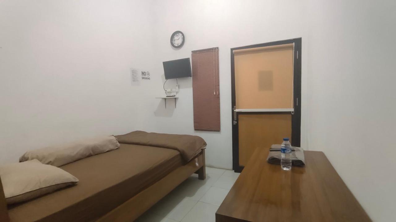 Hotel Oyo 90157 Griya Andon Syariah Cirebon Zewnętrze zdjęcie